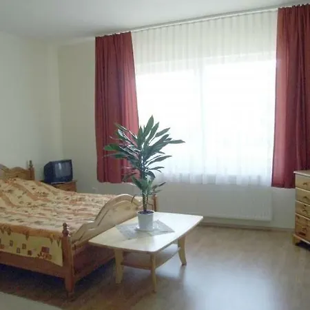 Aura Vendeghaz * Hajdúszoboszló